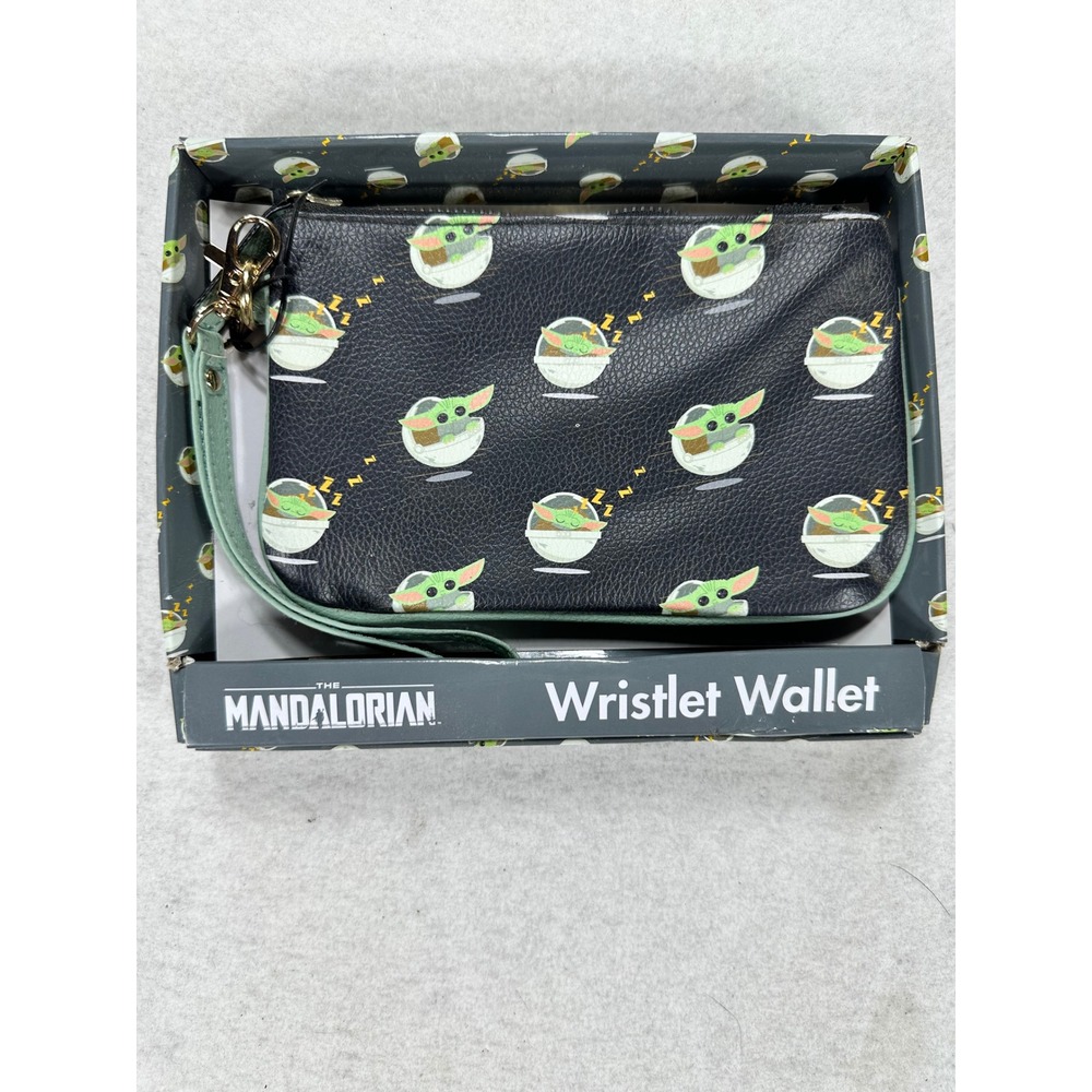 Star Wars The Mandalorian Grogu Baby Yoda Wristlet Wallet Black Mint